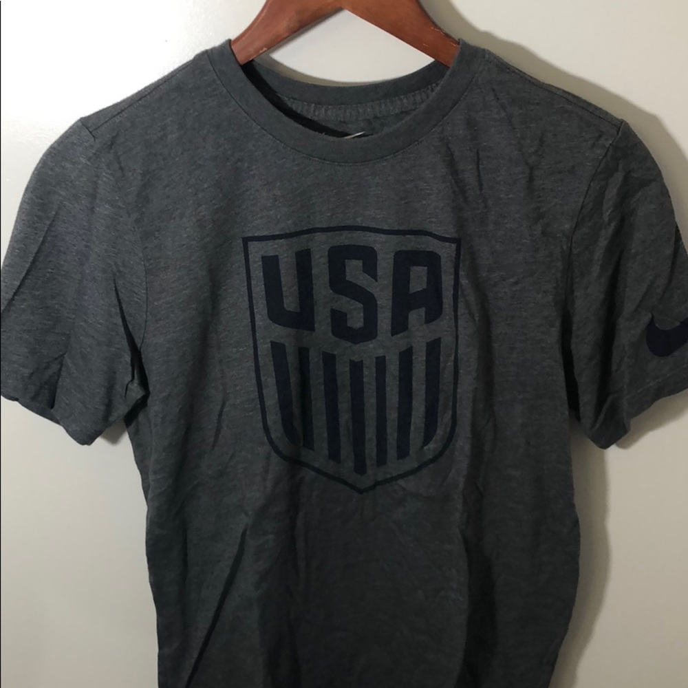 Nike Men’s IS National Team Soccer T-Shirt